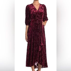 Calvin Klein Wine Burnout Velvet Surplice V-neck dress Size 4